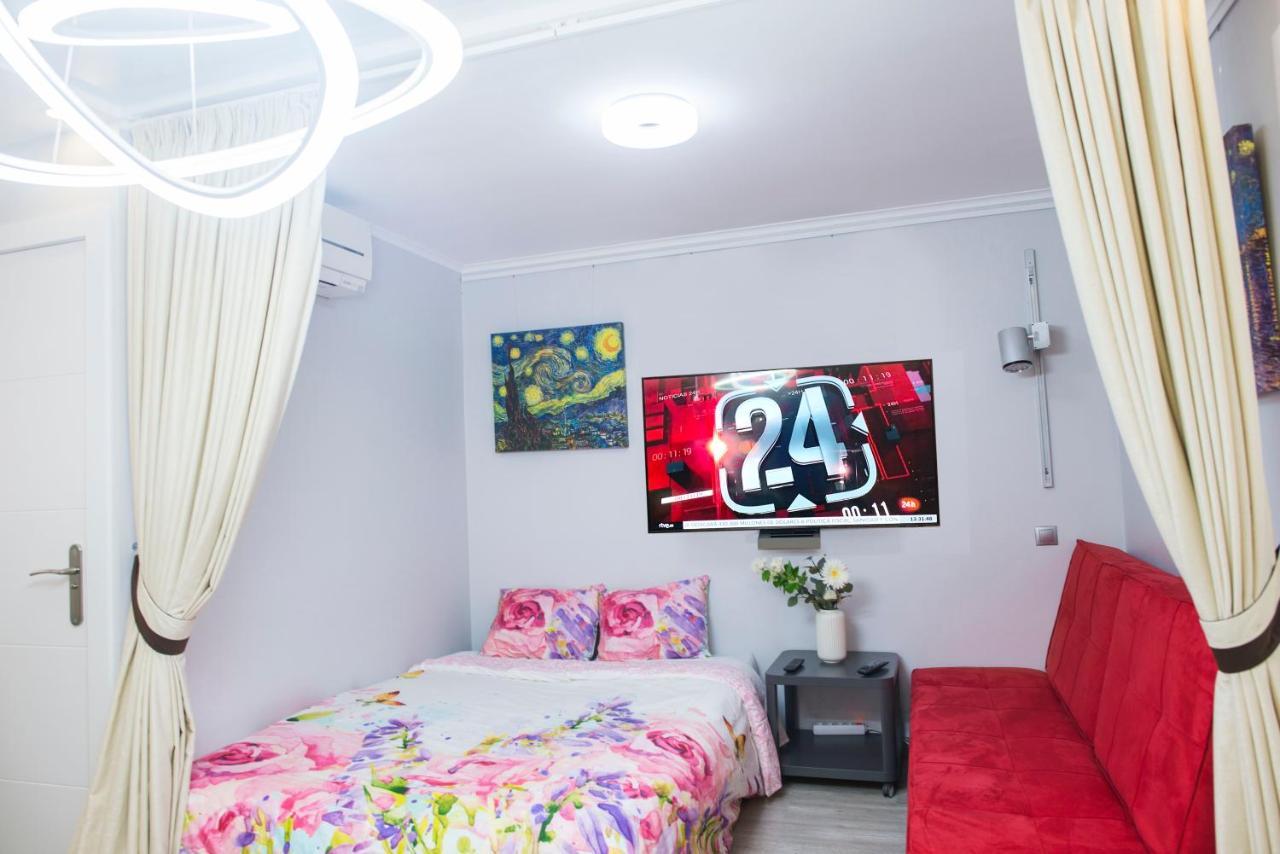 Camp Nou, Europa Fira - Modern Two-Bedroom Apartment With Heating L'Hospitalet de Llobregat Exterior foto
